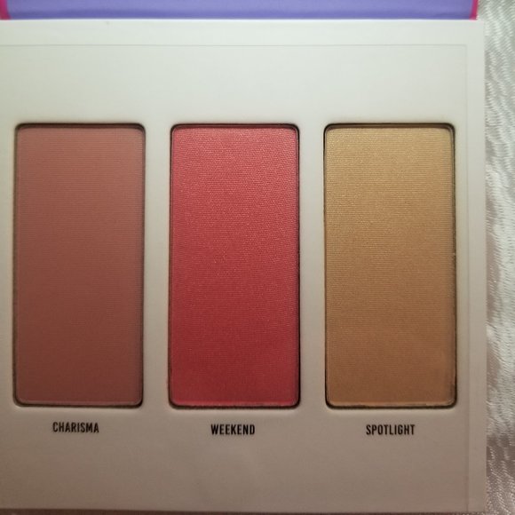 C'est Moi Other - C'est Moi Aspiring Cheek Palette, Brand New